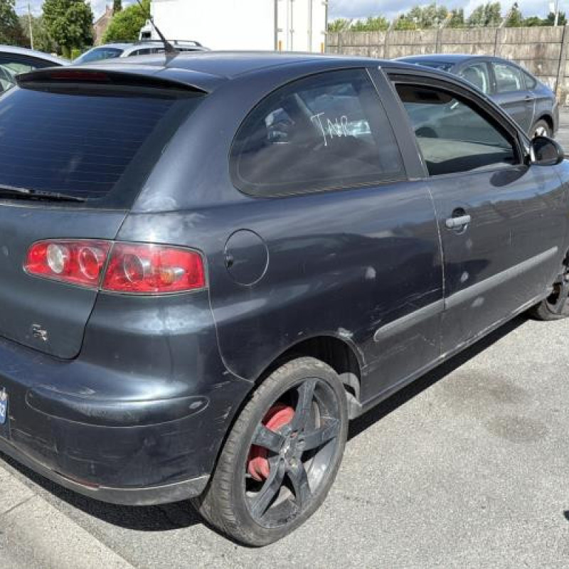 Malle/Hayon arriere SEAT IBIZA 3 Photo n°3