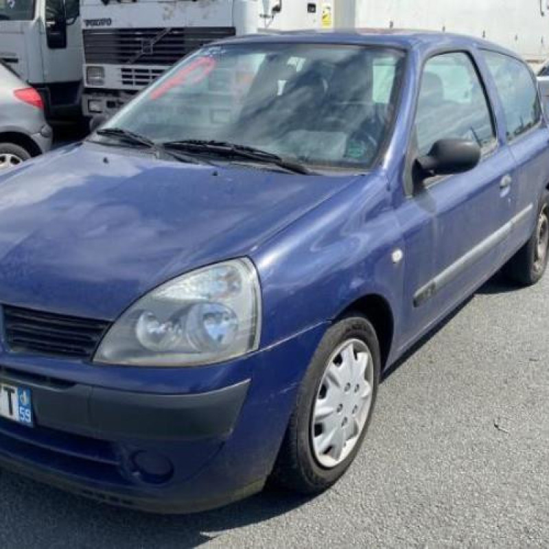 Pare choc avant RENAULT CLIO 2 Photo n°8