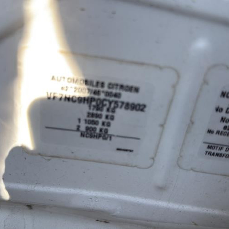 Vitre arriere droit CITROEN C4 2 Photo n°18