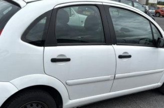 Pare boue arriere droit CITROEN C3 1