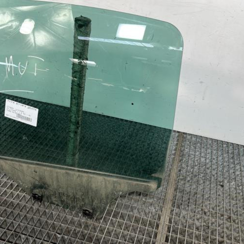 Vitre arriere gauche CITROEN C3 2 Photo n°3