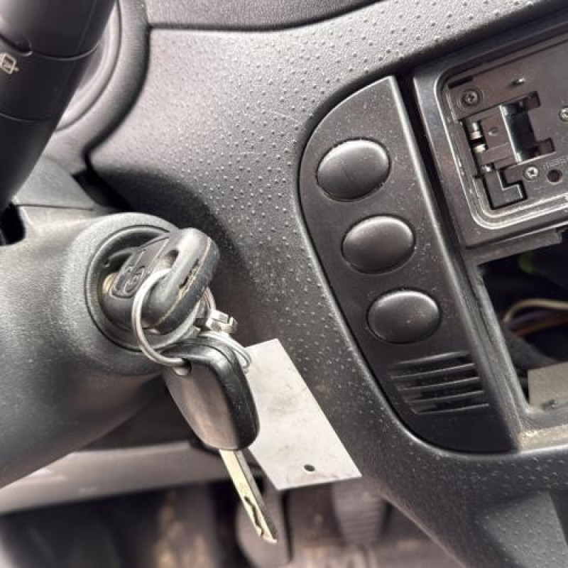 Bras essuie glace arriere CITROEN C3 1 Photo n°19