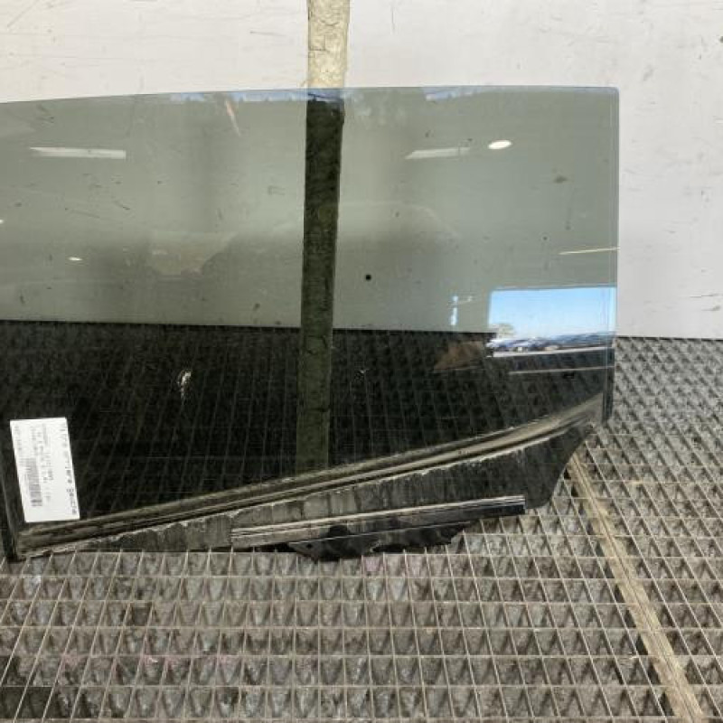 Vitre arriere gauche HYUNDAI I 10 2 Photo n°1