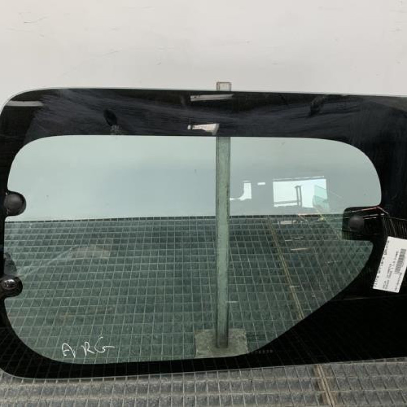 Vitre arriere gauche DACIA DOKKER Photo n°3
