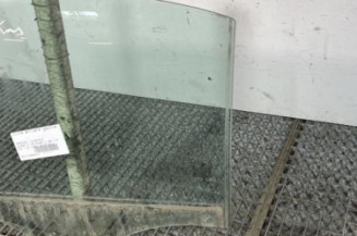 Vitre arriere gauche MERCEDES CLASSE A 176