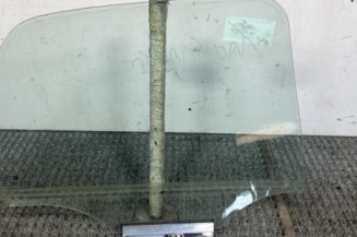 Vitre arriere gauche OPEL CORSA C