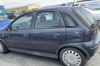 Vitre arriere gauche OPEL CORSA C