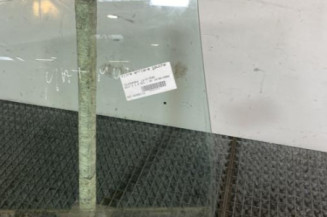 Vitre arriere gauche VOLKSWAGEN GOLF 4