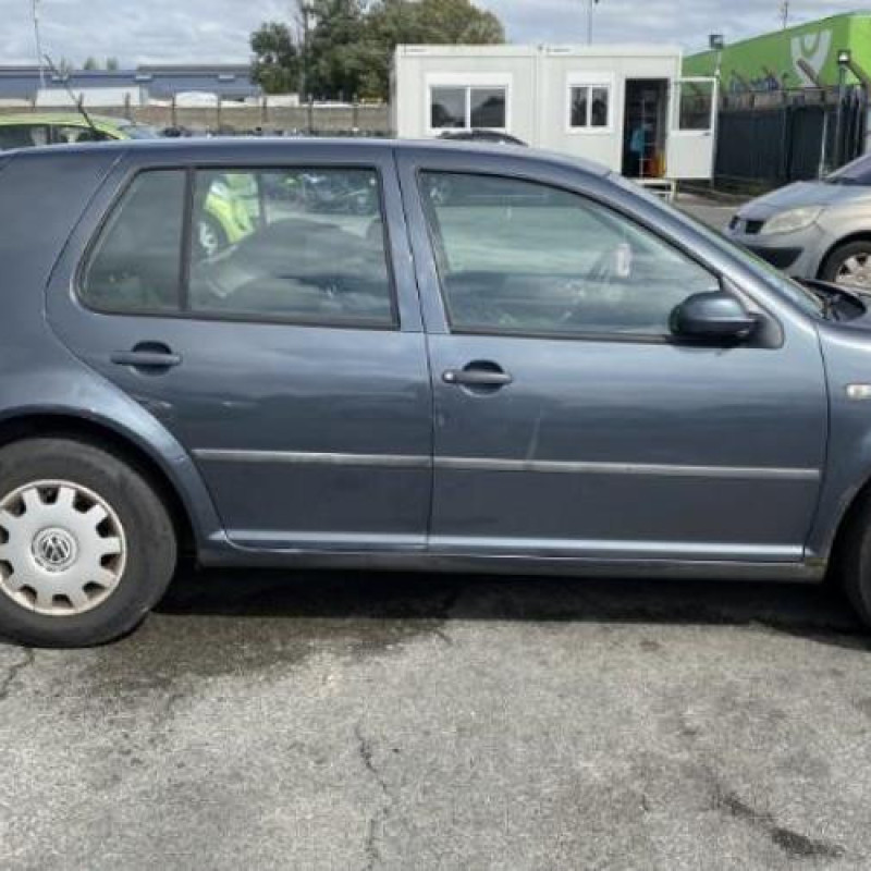 Vitre arriere gauche VOLKSWAGEN GOLF 4 Photo n°12