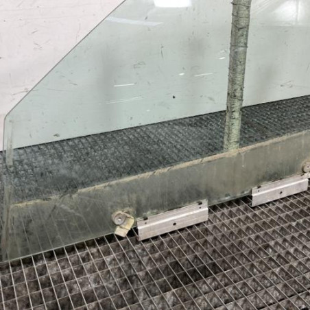 Vitre avant gauche BMW SERIE 3 E36