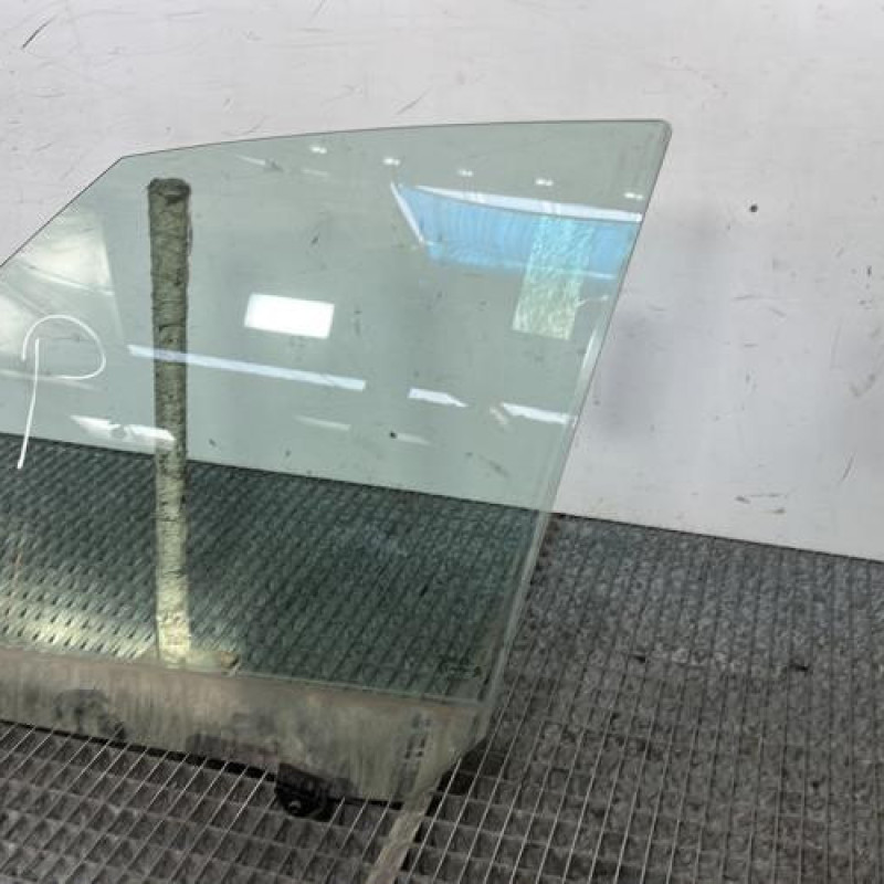 Vitre avant gauche CITROEN C4 GRAND PICASSO 1 Photo n°3