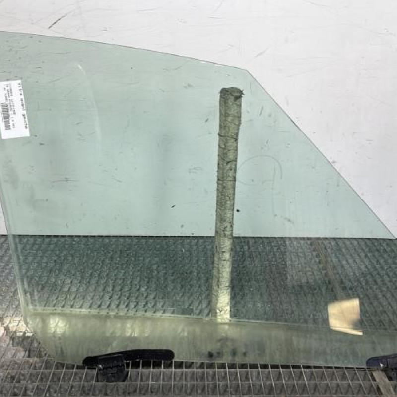 Vitre avant gauche CITROEN C4 GRAND PICASSO 1 Photo n°4