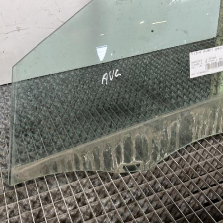 Vitre avant gauche MERCEDES CLASSE A 176