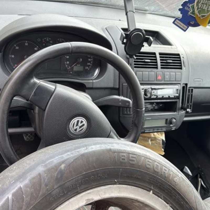 Custode arriere droit VOLKSWAGEN POLO 4 Photo n°12