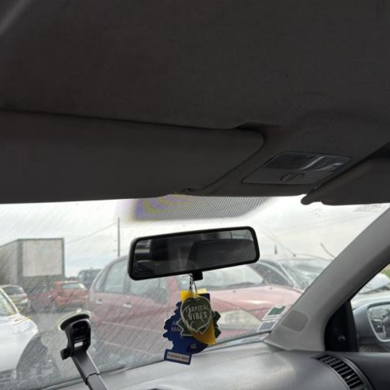 Renfort pare choc arriere (traverse) VOLKSWAGEN POLO 4 Photo n°9