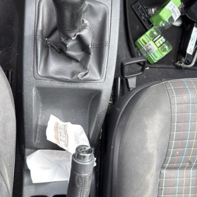 Renfort pare choc arriere (traverse) VOLKSWAGEN POLO 4 Photo n°11