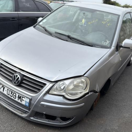 Serrure avant droit VOLKSWAGEN POLO 4 Photo n°1