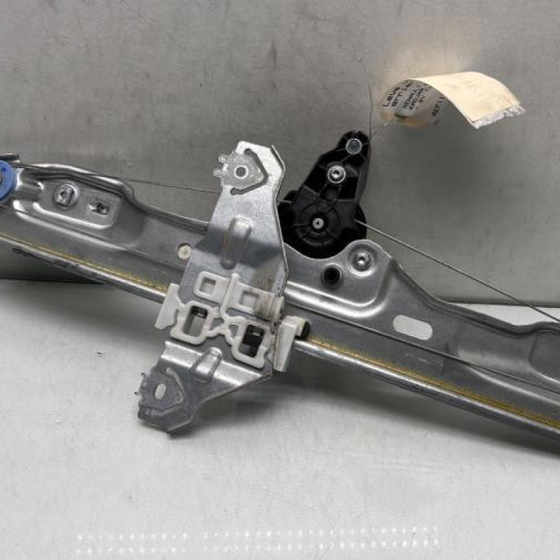 Leve vitre electrique arriere droit RENAULT KADJAR Photo n°1