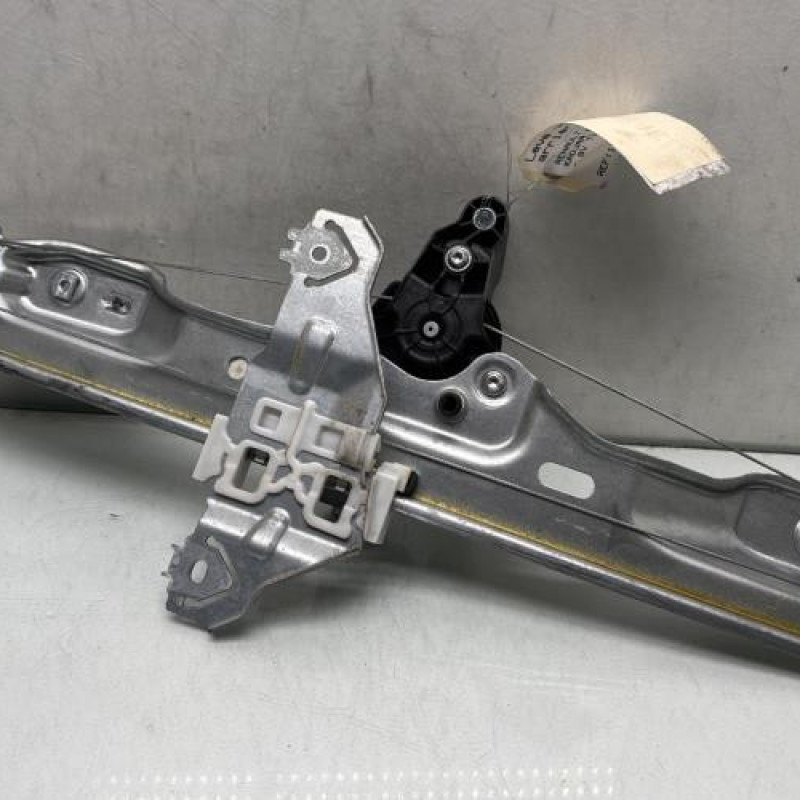 Leve vitre electrique arriere droit RENAULT KADJAR Photo n°2