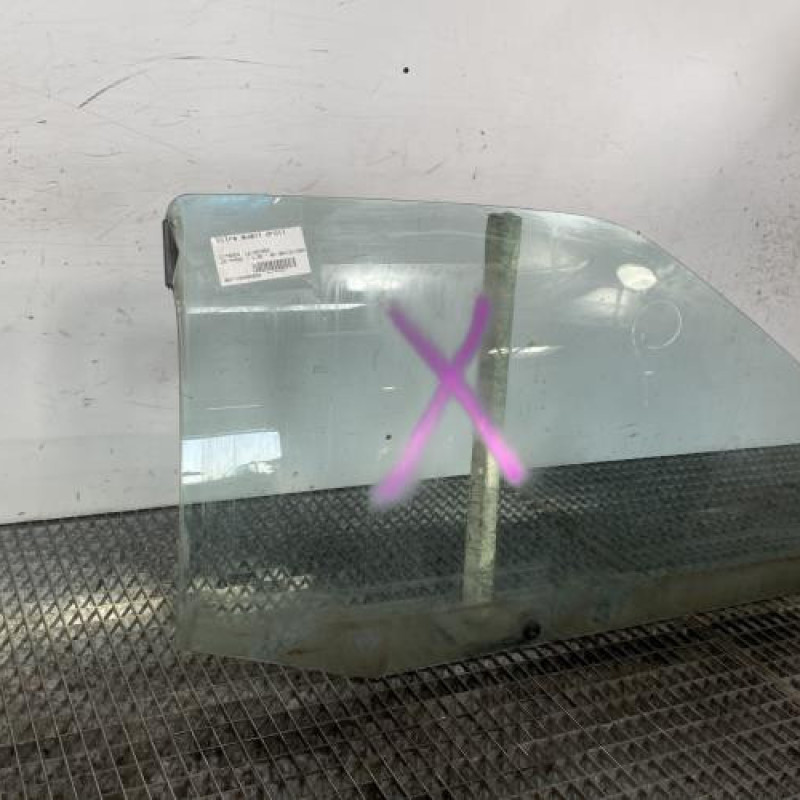 Vitre avant droit CITROEN ZX Photo n°6