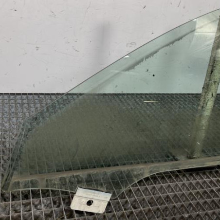 Vitre avant gauche AUDI A4 4