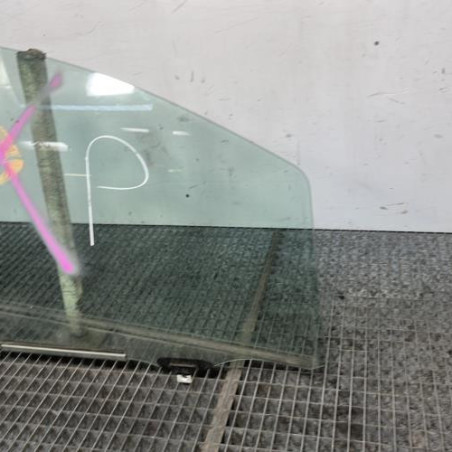 Vitre avant droit TOYOTA YARIS 2
