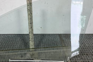 Vitre avant droit SUZUKI ALTO 3