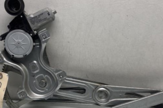 Leve vitre electrique avant droit TOYOTA YARIS 2 Photo n°1