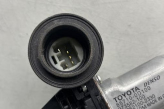 Leve vitre electrique avant droit TOYOTA YARIS 2