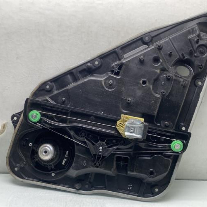 Leve vitre electrique arriere droit MERCEDES CLASSE A 176 Photo n°4