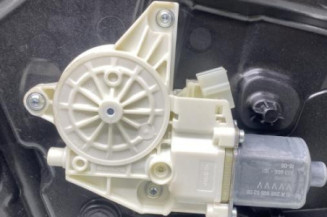 Leve vitre electrique avant droit MERCEDES CLASSE A 176