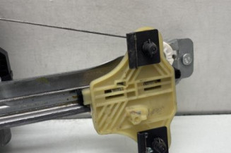 Leve vitre electrique avant gauche RENAULT CLIO 4