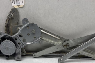 Leve vitre electrique avant droit SUZUKI SWIFT 3 Photo n°1