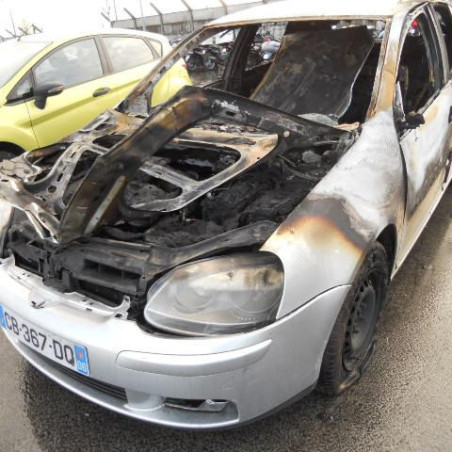 Renfort pare choc arriere (traverse) VOLKSWAGEN GOLF 5