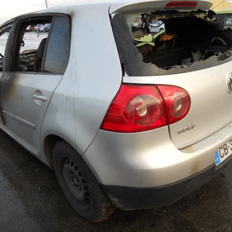 Renfort pare choc arriere (traverse) VOLKSWAGEN GOLF 5 Photo n°5