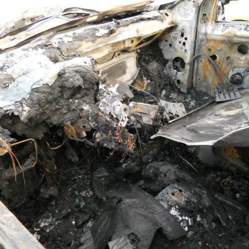 Renfort pare choc arriere (traverse) VOLKSWAGEN GOLF 5 Photo n°6