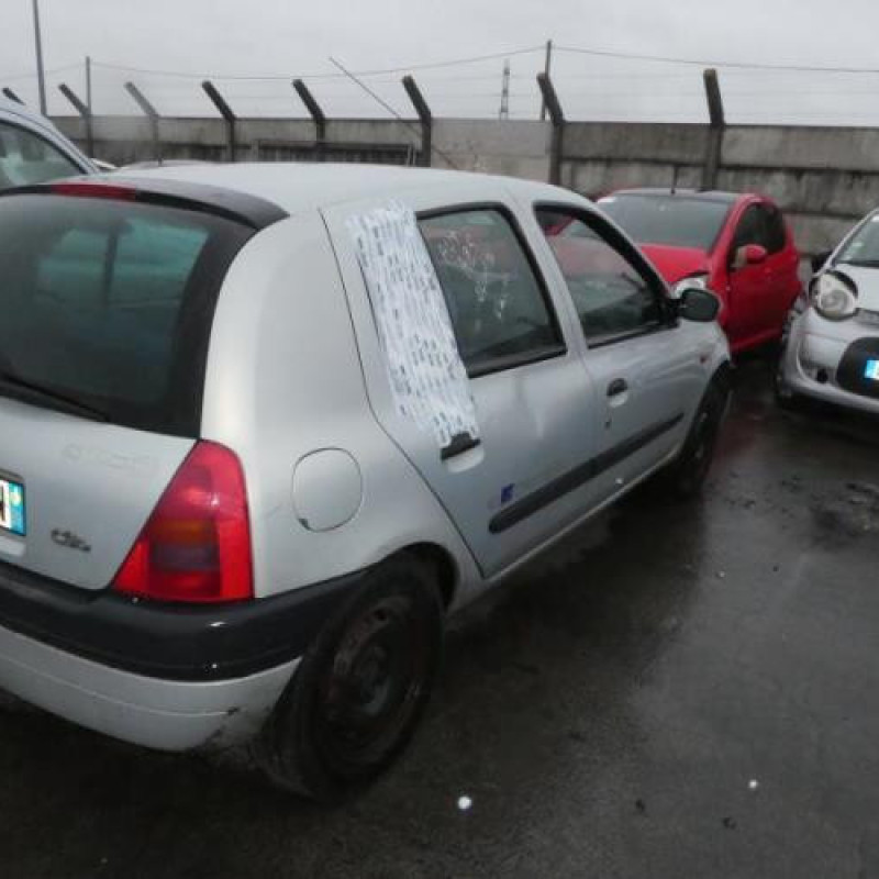 Porte avant gauche RENAULT CLIO 2 Photo n°6