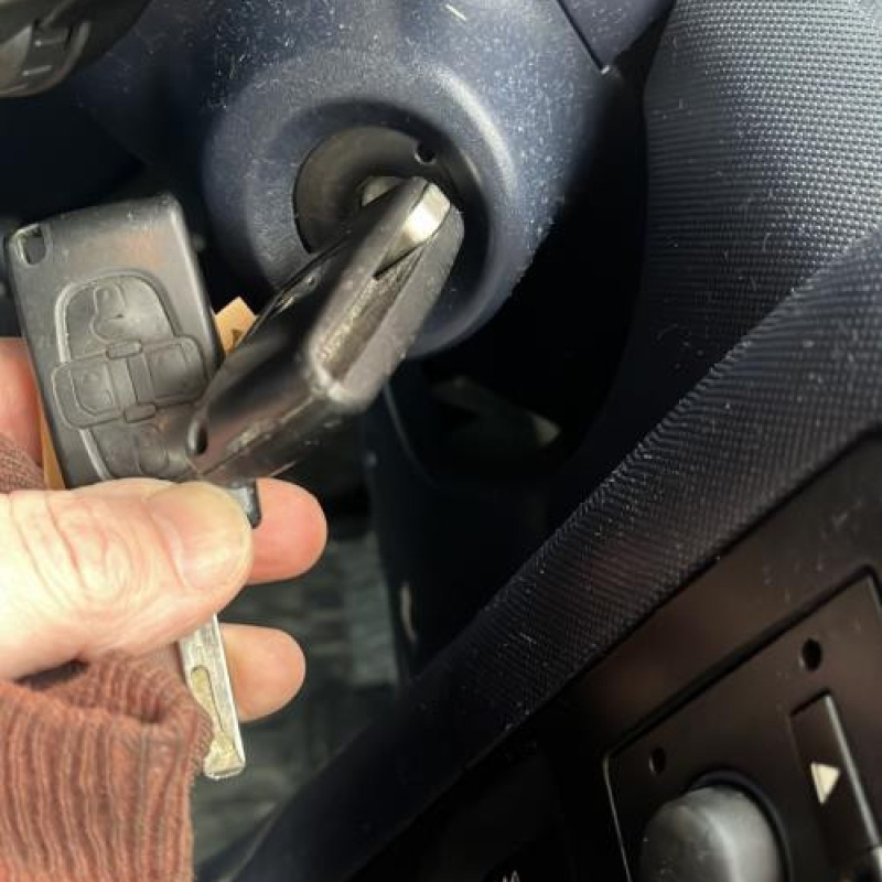 Boitier servitude moteur (BSM) PEUGEOT 1007 Photo n°5