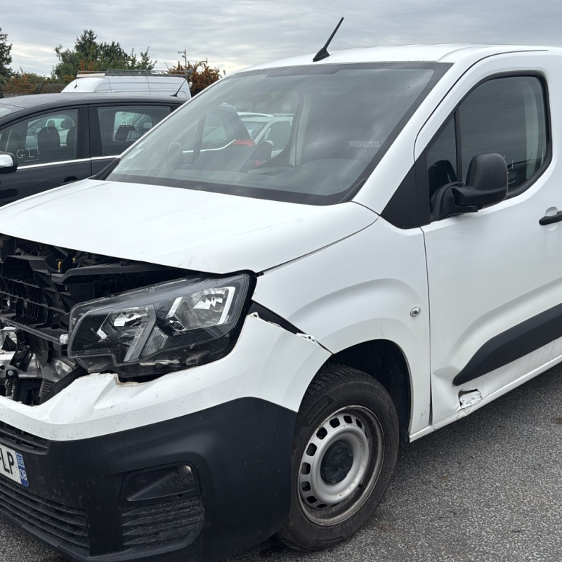 PEUGEOT PARTNER 3 PHASE 1 1.5 BLUE HDI - 16V TURBO Photo n°2