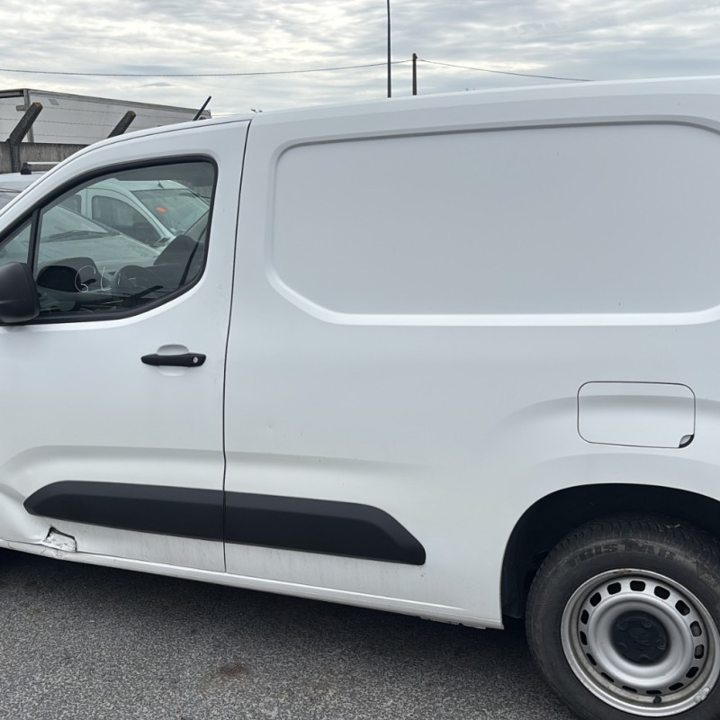 PEUGEOT PARTNER 3 PHASE 1 1.5 BLUE HDI - 16V TURBO Photo n°8