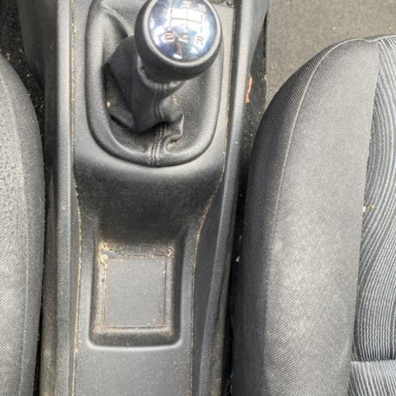 Bouton de warning PEUGEOT 207 Photo n°19