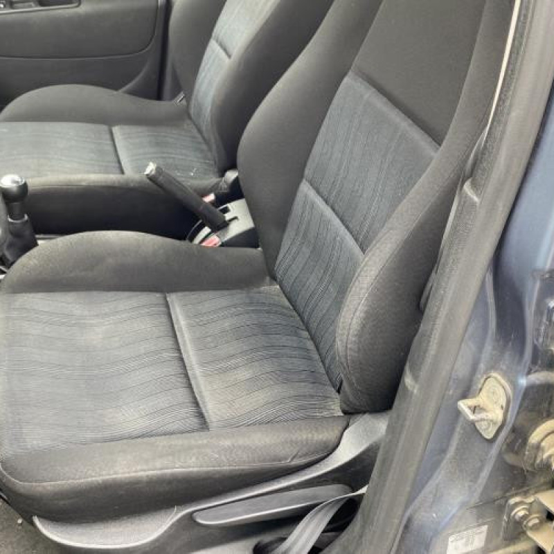 Eclairage de plaque PEUGEOT 207 Photo n°11