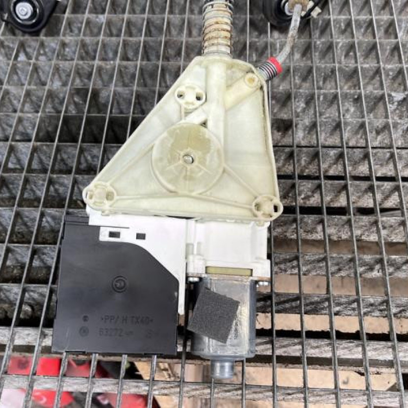 Leve vitre electrique avant gauche AUDI A3 2 Photo n°3