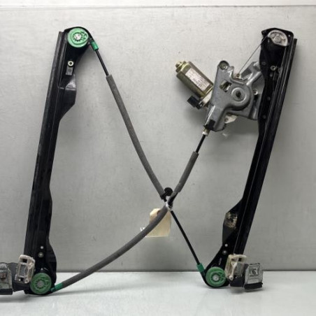 Leve vitre electrique avant gauche FORD FOCUS 1 Photo n°1