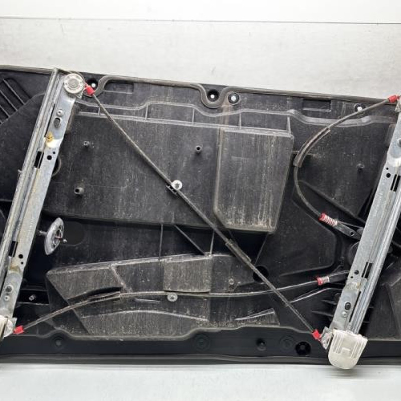 Leve vitre electrique avant gauche FORD FIESTA 6 Photo n°2