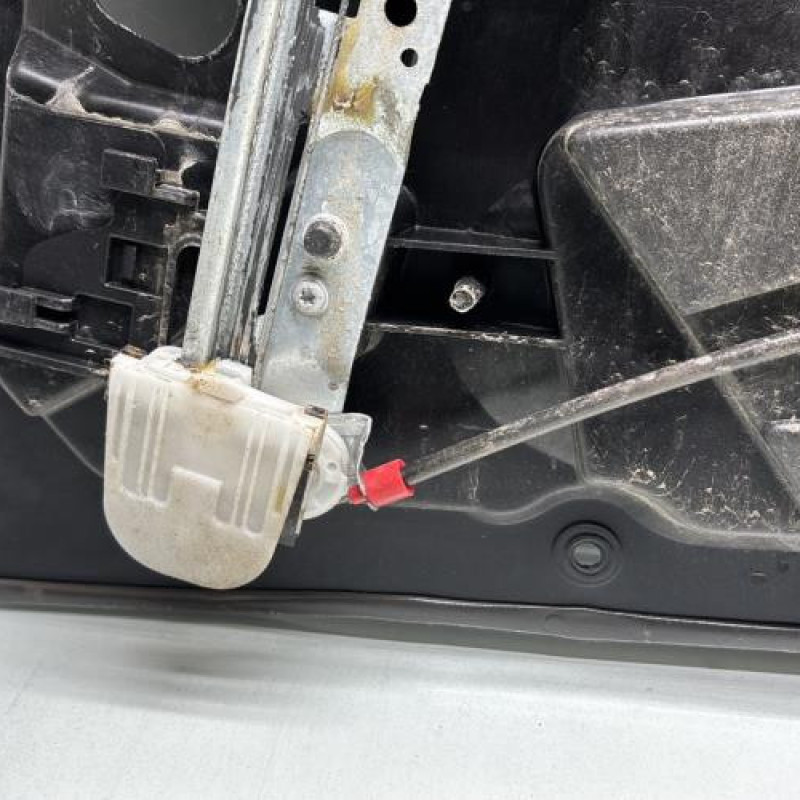 Leve vitre electrique avant gauche FORD FIESTA 6 Photo n°7