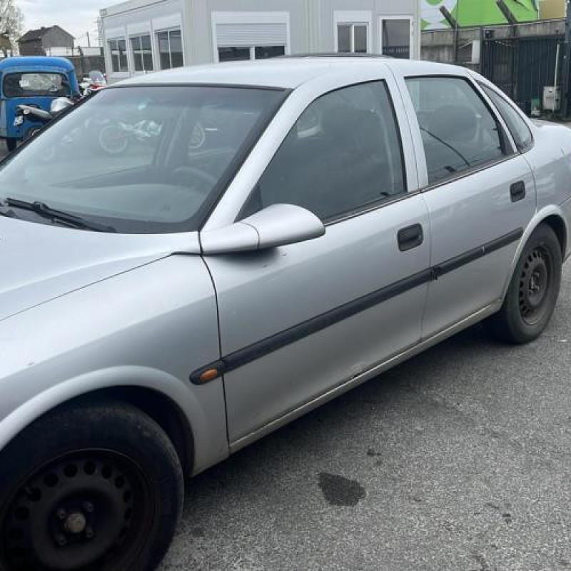 Leve vitre electrique avant gauche OPEL VECTRA B Photo n°5