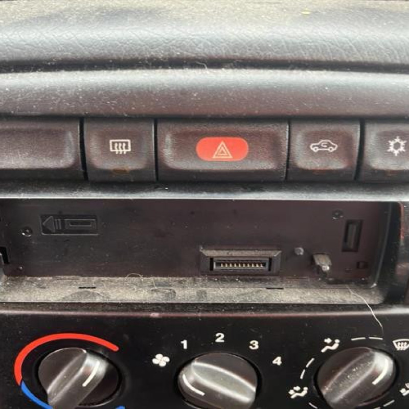 Leve vitre electrique avant gauche OPEL VECTRA B Photo n°6