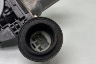 Leve vitre electrique avant gauche SUZUKI SWIFT 3