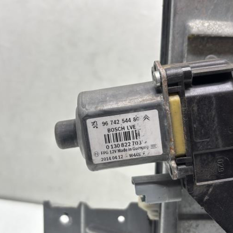 Leve vitre electrique avant gauche PEUGEOT 208 1 Photo n°5